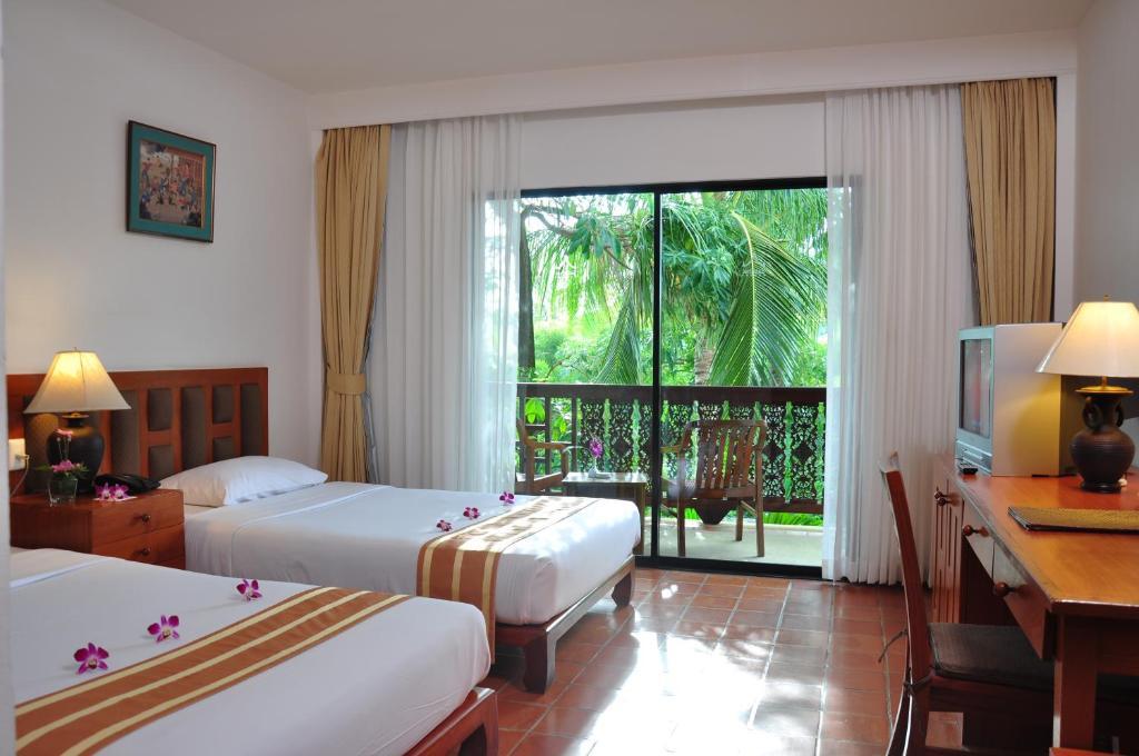 Salathai Resort Patong Экстерьер фото